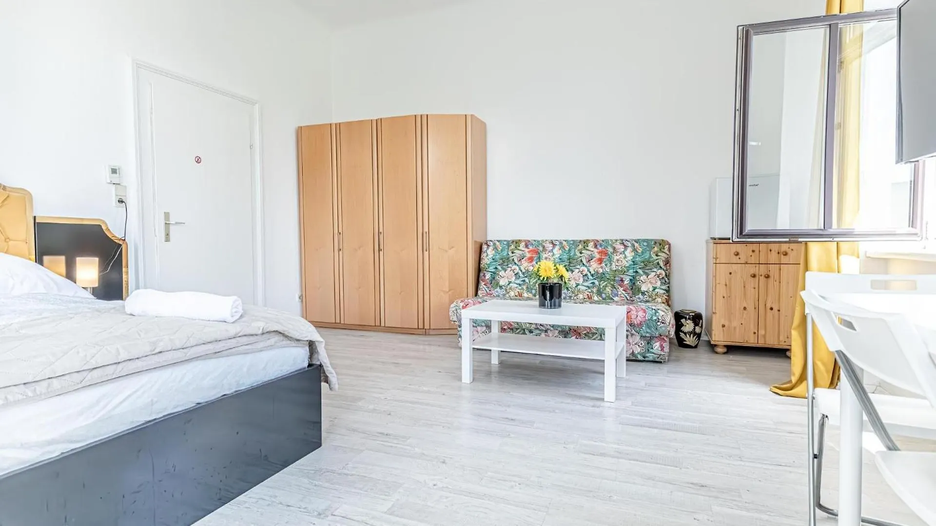 Comfy 3Br Shared Apartment - U6 Subway, Danube & Millenium City Vienna 0*,  Austria