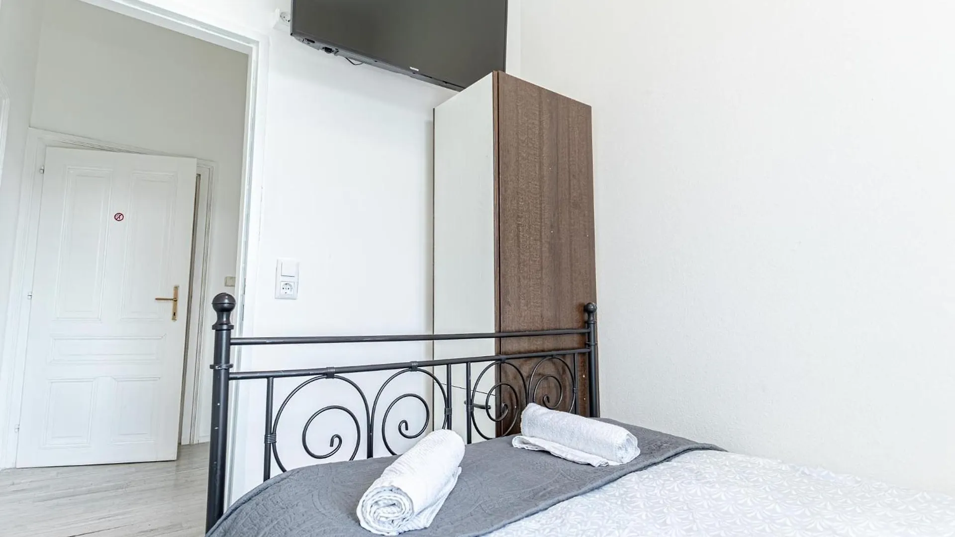 Comfy 3Br Shared Apartment - U6 Subway, Danube & Millenium City Vienna