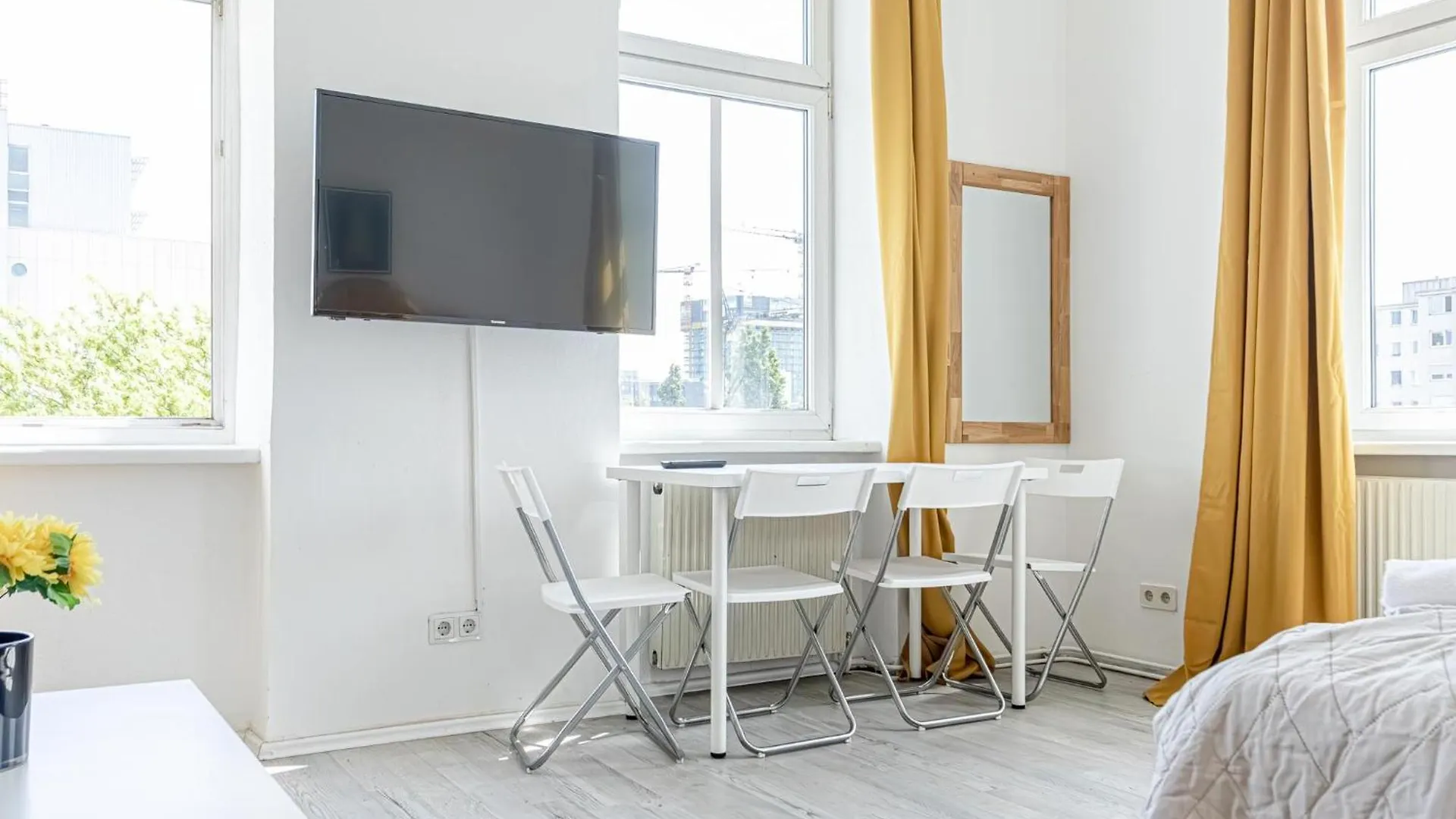 Comfy 3Br Shared Apartment - U6 Subway, Danube & Millenium City Vienna