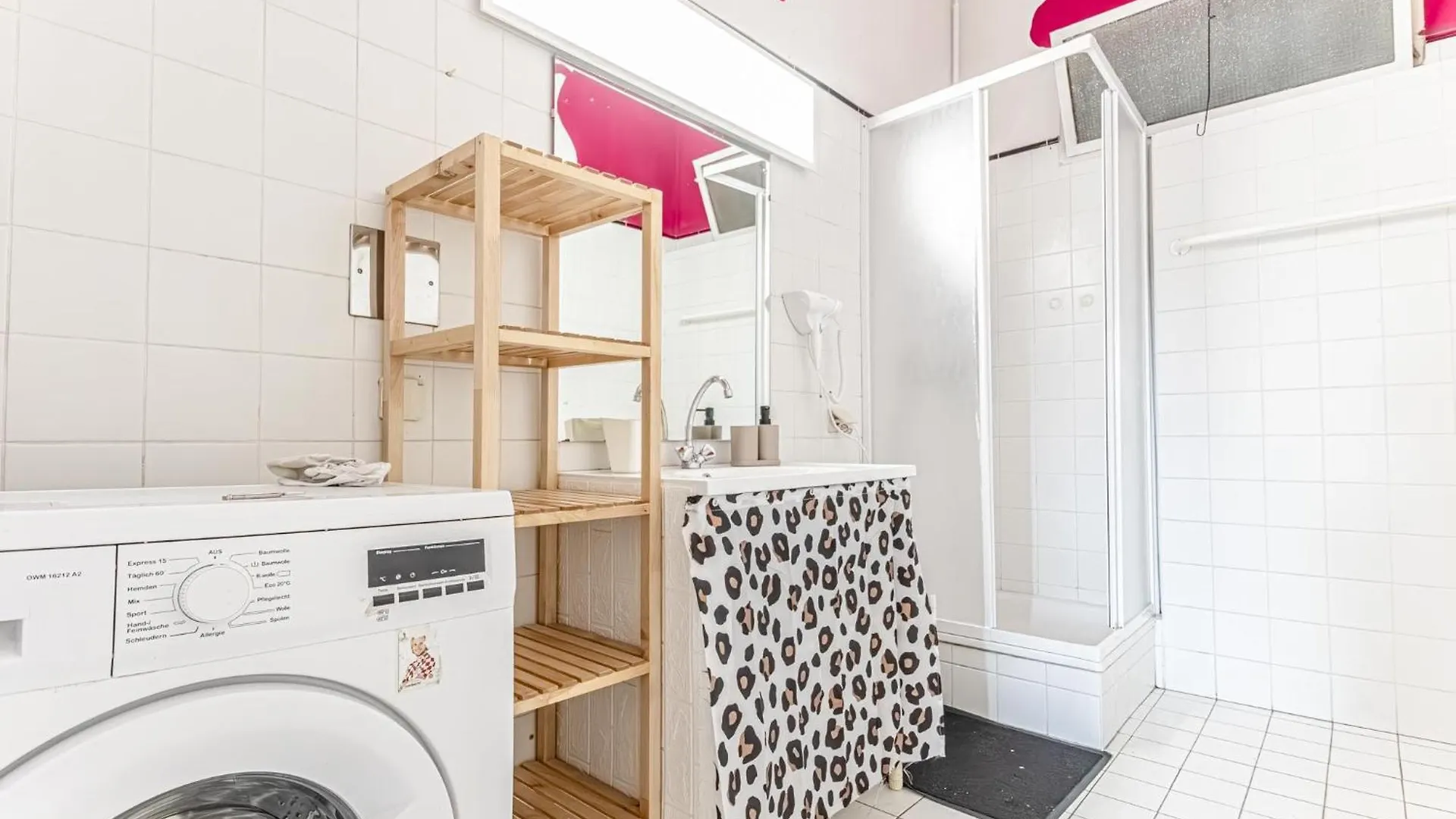 Comfy 3Br Shared Apartment - U6 Subway, Danube & Millenium City Vienna Austria